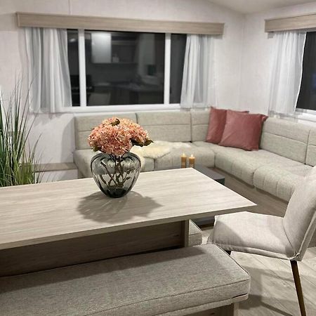 Garden Guest House Hovik Luaran gambar