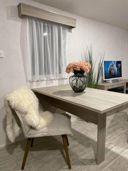 Garden Guest House Hovik Luaran gambar